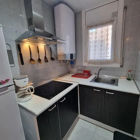 Appartement Lovely One Bedroom With Balcony *