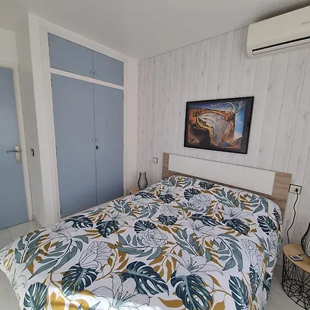 Apartment Lovely One Bedroom With Balcony