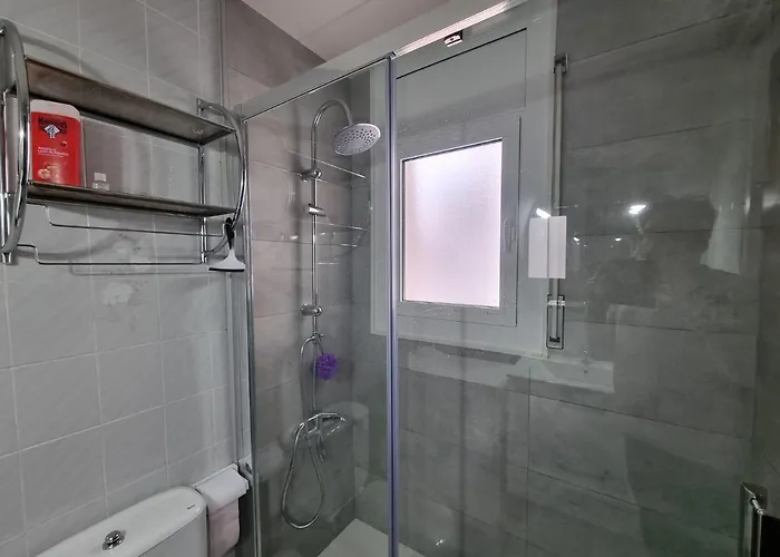 Lovely One Bedroom With Balcony Roses