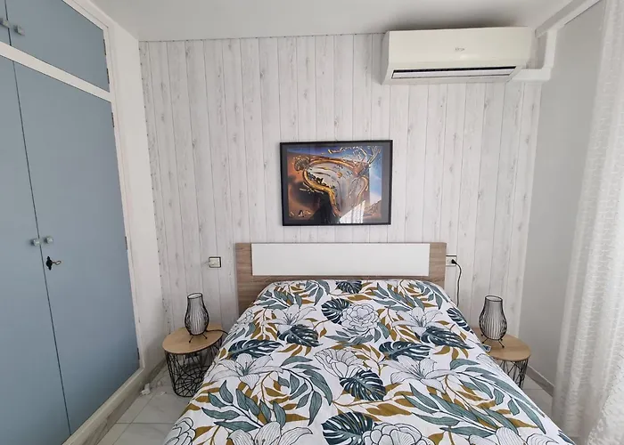 Lovely One Bedroom With Balcony Roses